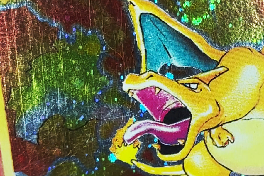 Detail zberateľských kariet s lesklým povrchom